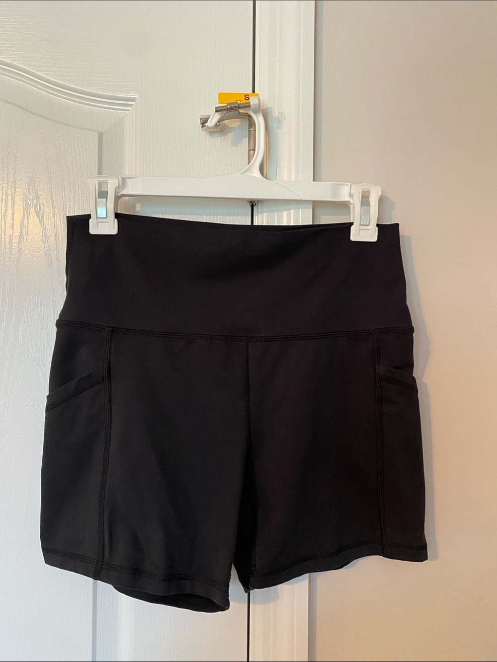Aerie Offline 5” bike shorts with pockets